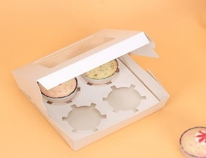 HỘP CUPCAKE 4 Ô MỞ NẮP TRẮNG(Lốc 100 cái)